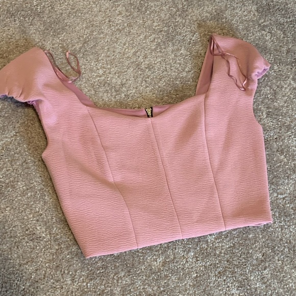 NWT J.O.A lilac crop top - Picture 2 of 9